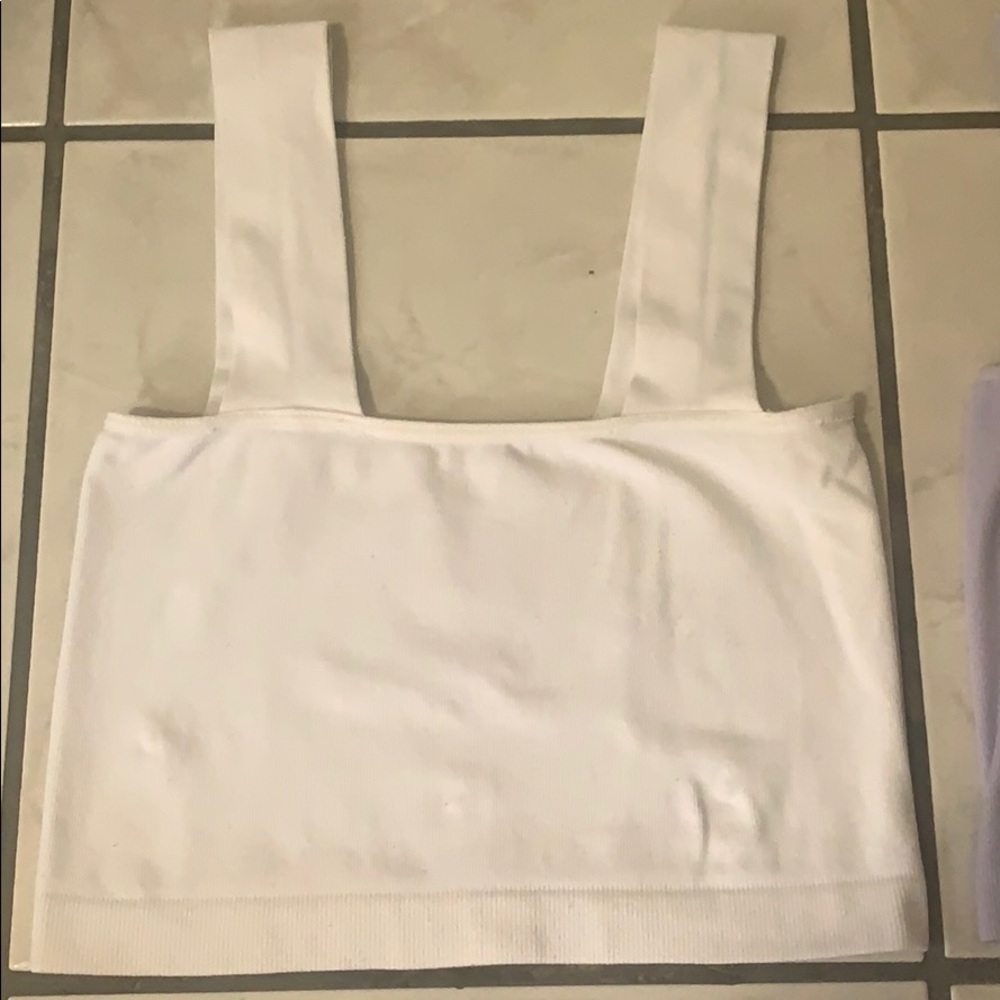 2 Crop tops with thick strap